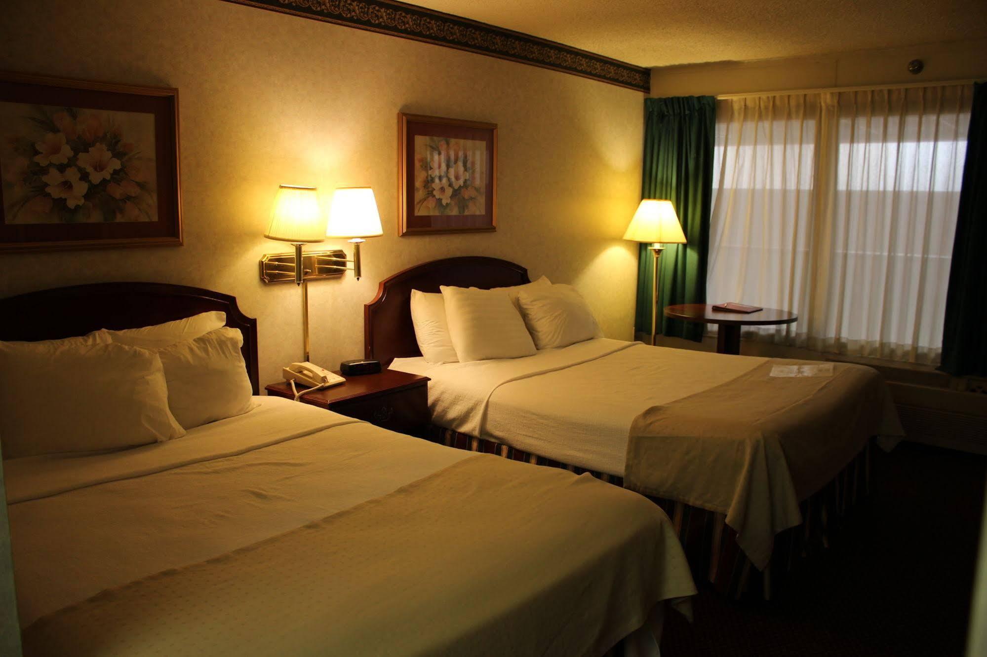 Best Western Plus Wausau Tower Inn Exterior photo