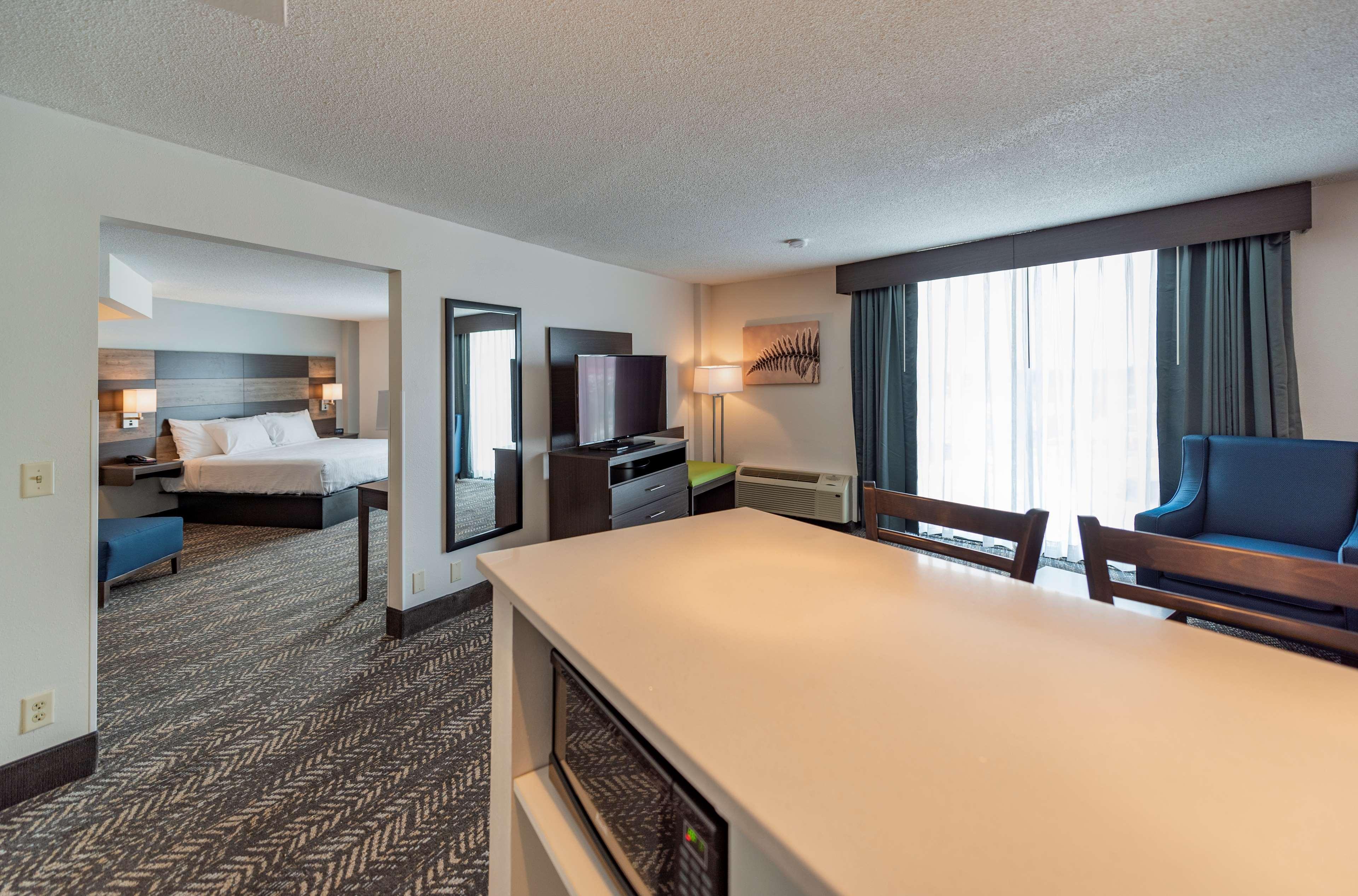 Best Western Plus Wausau Tower Inn Exterior photo