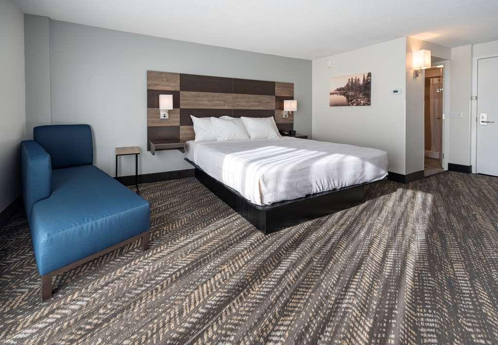 Best Western Plus Wausau Tower Inn Room photo
