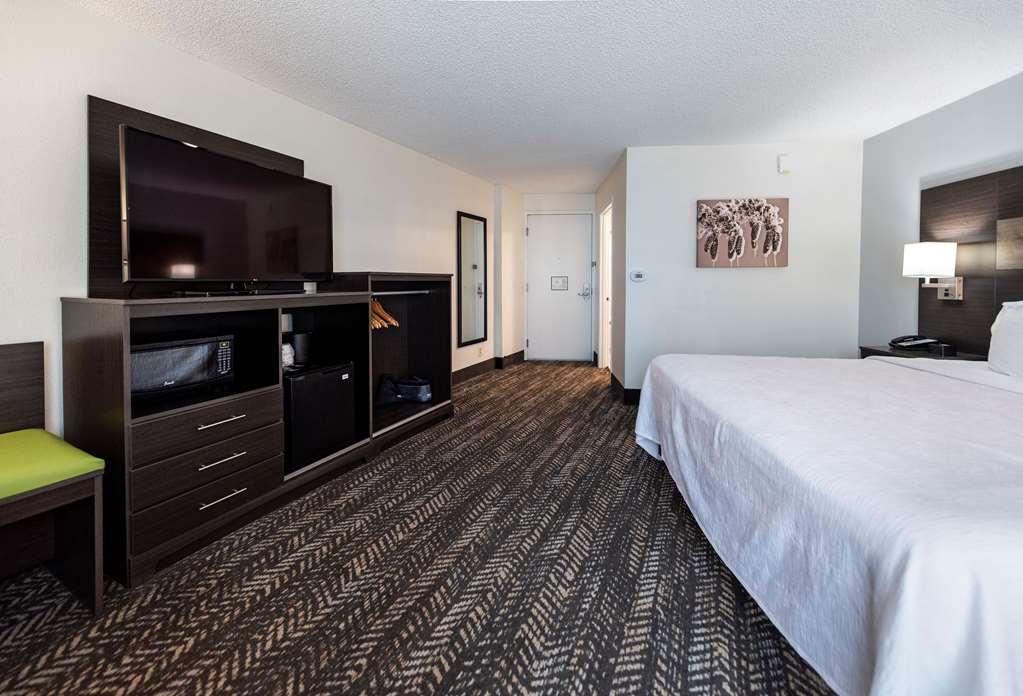 Best Western Plus Wausau Tower Inn Room photo