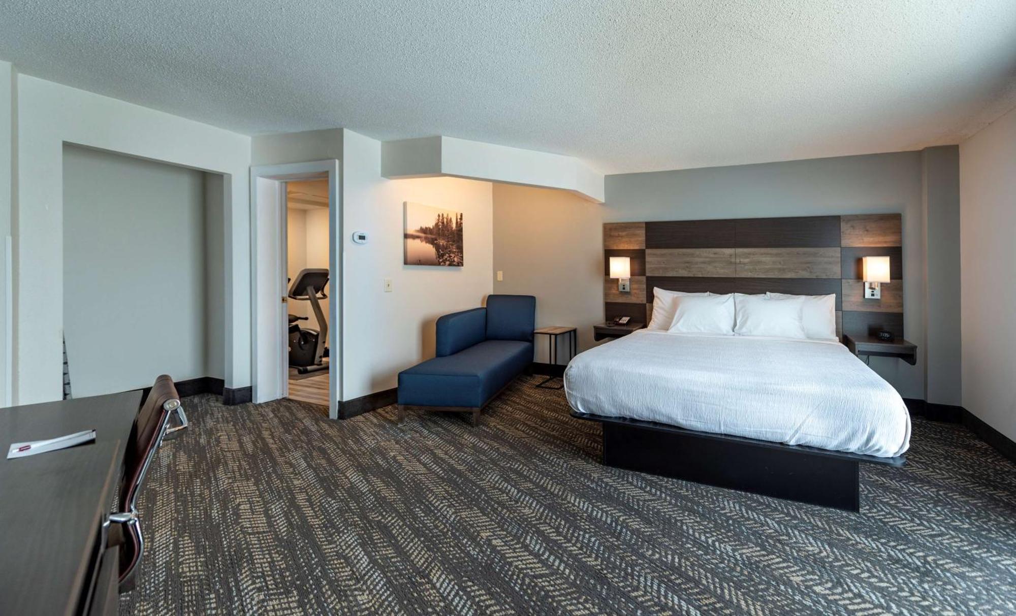 Best Western Plus Wausau Tower Inn Exterior photo