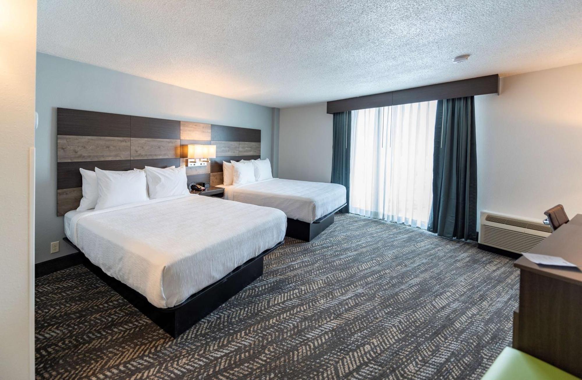 Best Western Plus Wausau Tower Inn Exterior photo