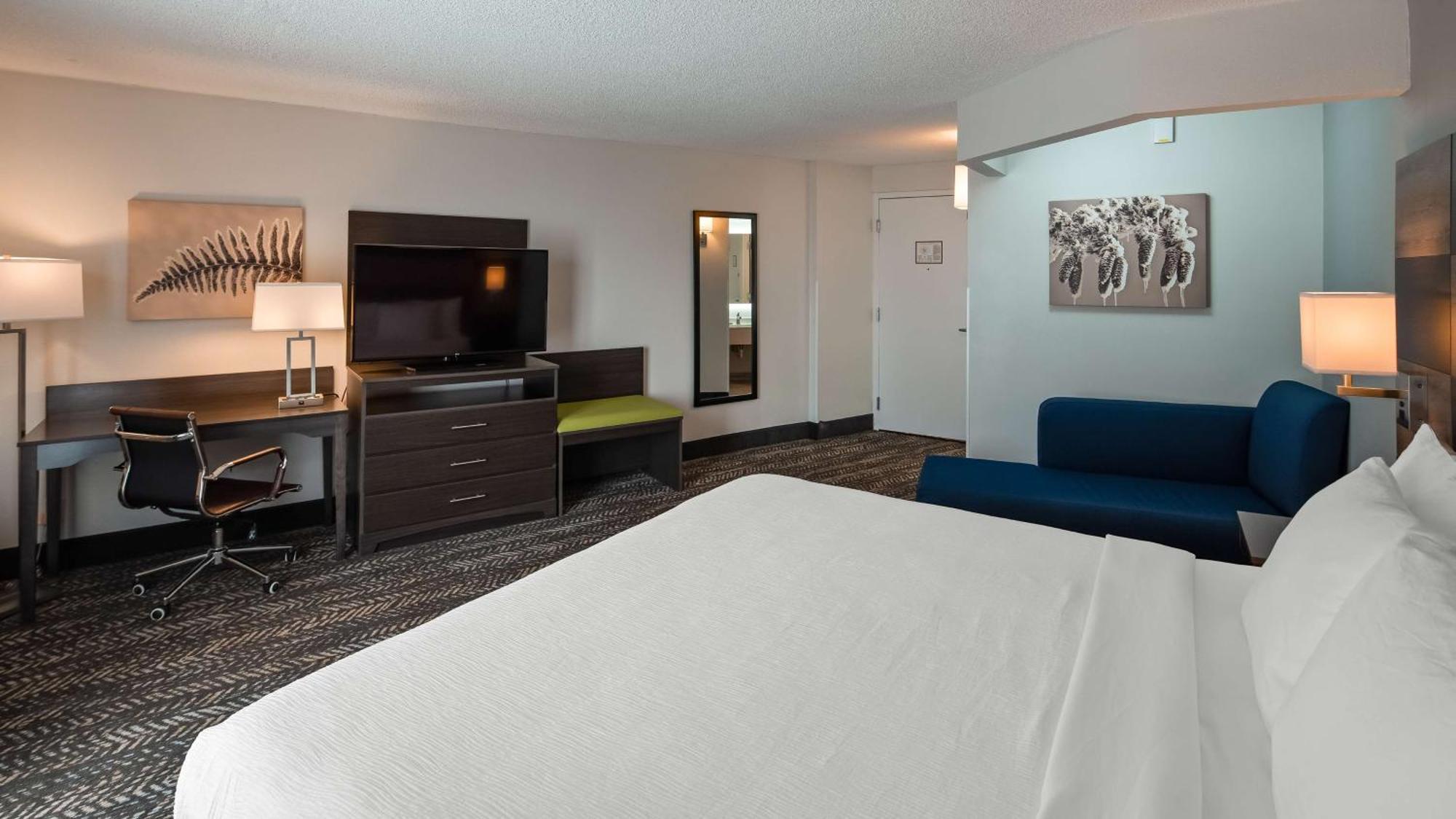 Best Western Plus Wausau Tower Inn Exterior photo